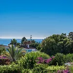 Villa Vacation I La Plage, Luxury Villa, Private Heated Pool, Rooftop Hot Tub, Entertainment Room, Walking Distance To The Finest Beaches