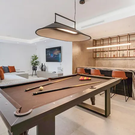 Vacation I La Plage, Luxury Villa, Private Heated Pool, Rooftop Hot Tub, Walking Distance To The Finest Beaches 빌라 *