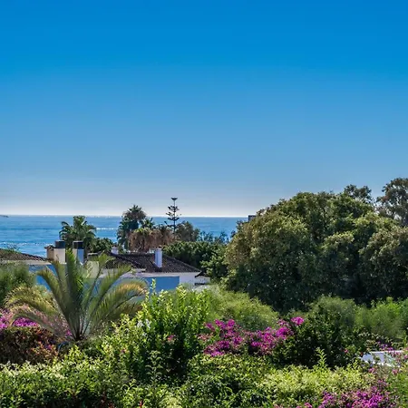 Villa Vacation I La Plage, Luxury Villa, Private Heated Pool, Rooftop Hot Tub, Walking Distance To The Finest Beaches